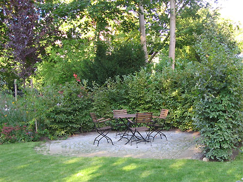 Sitzplatz mit Granitpflaster
