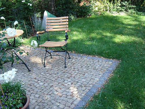 Gepflasterter Sitzplatz